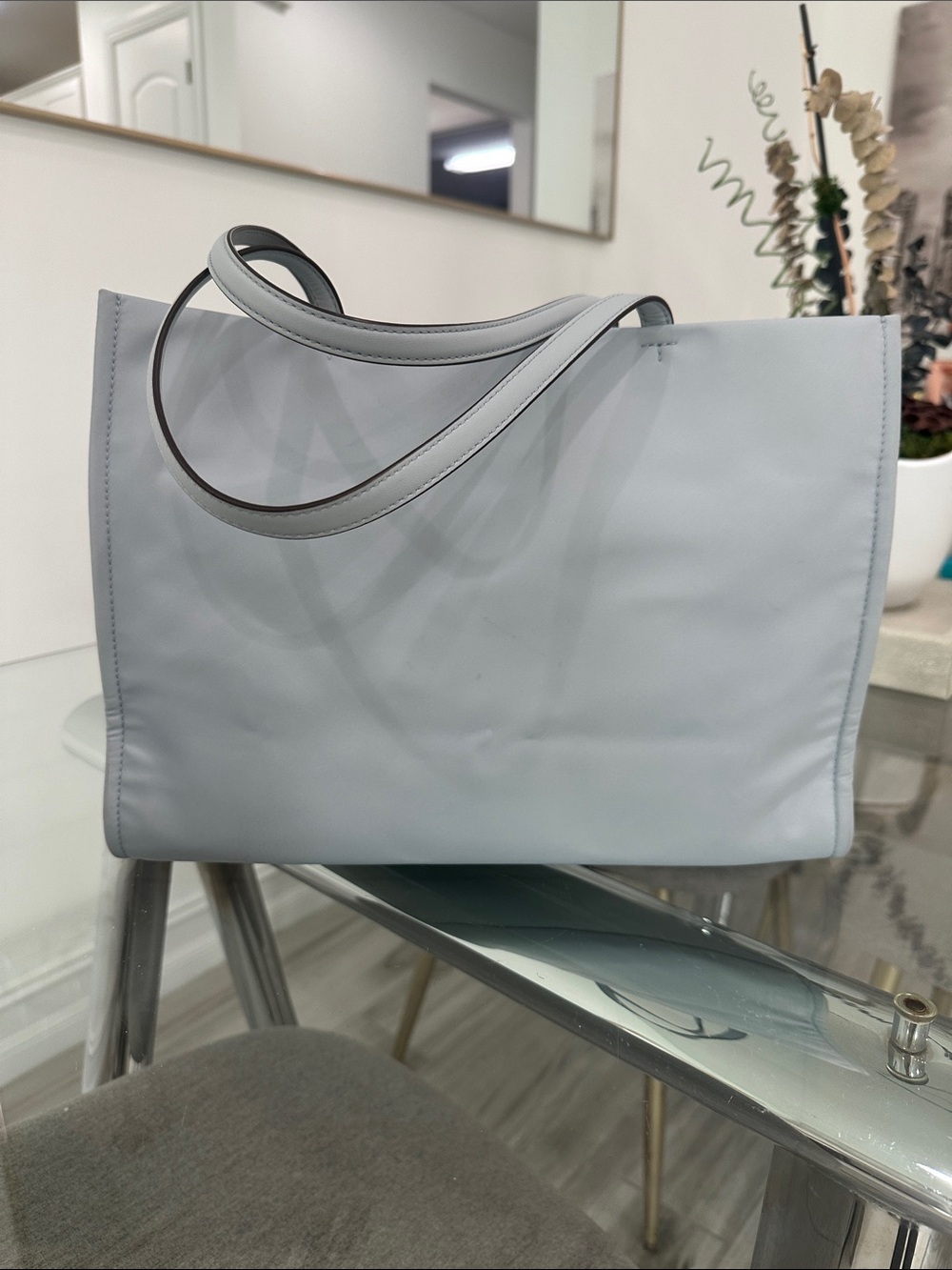 Tory Burch Light Gray & Grey Logo Tote Bag - Picture 5 of 10
